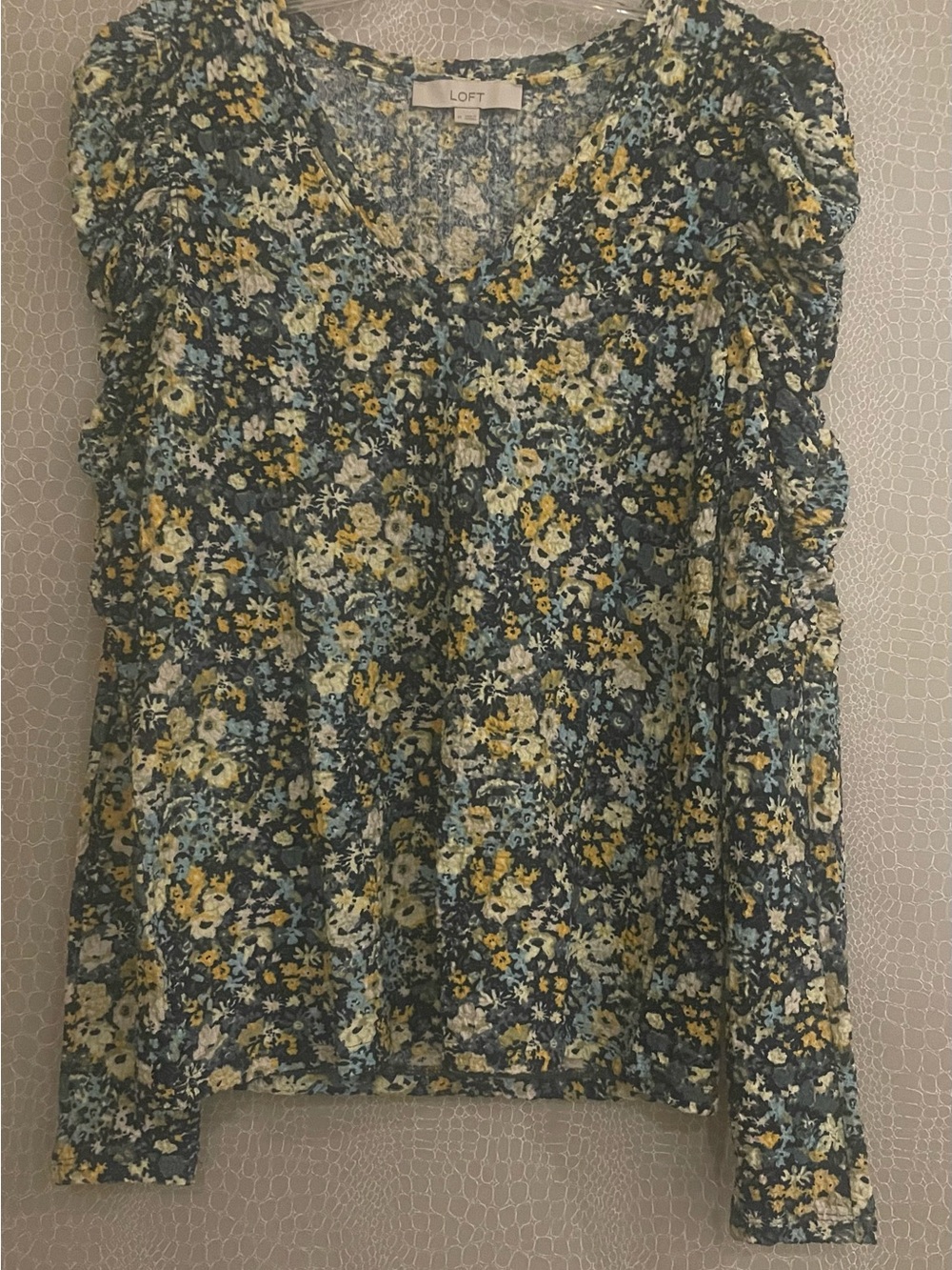LOFT Blue Green Floral Ruffle-Sleeve V-Neck Top